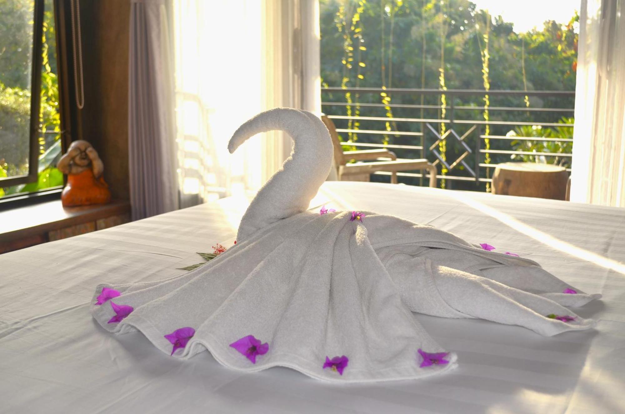 Alamanda Lovina Resort Eksteriør billede